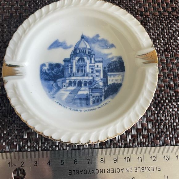 St. Joseph Oratory Montreal 70’s Vintage Ashtray - Picture 4 of 4